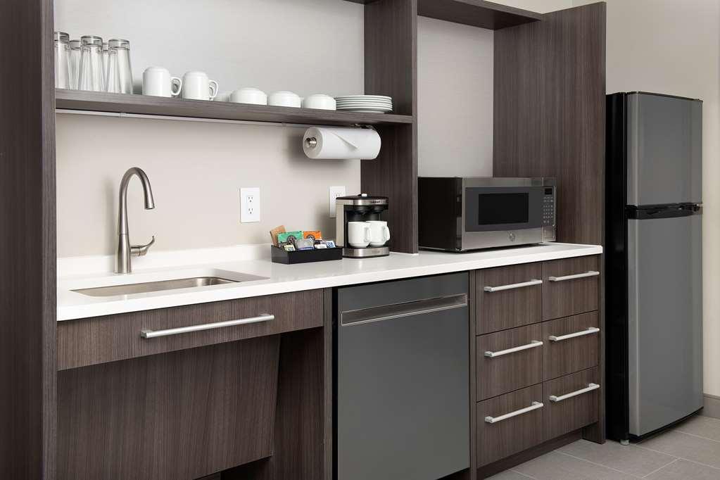 Home2 Suites By Hilton Denver Central Park Rum bild