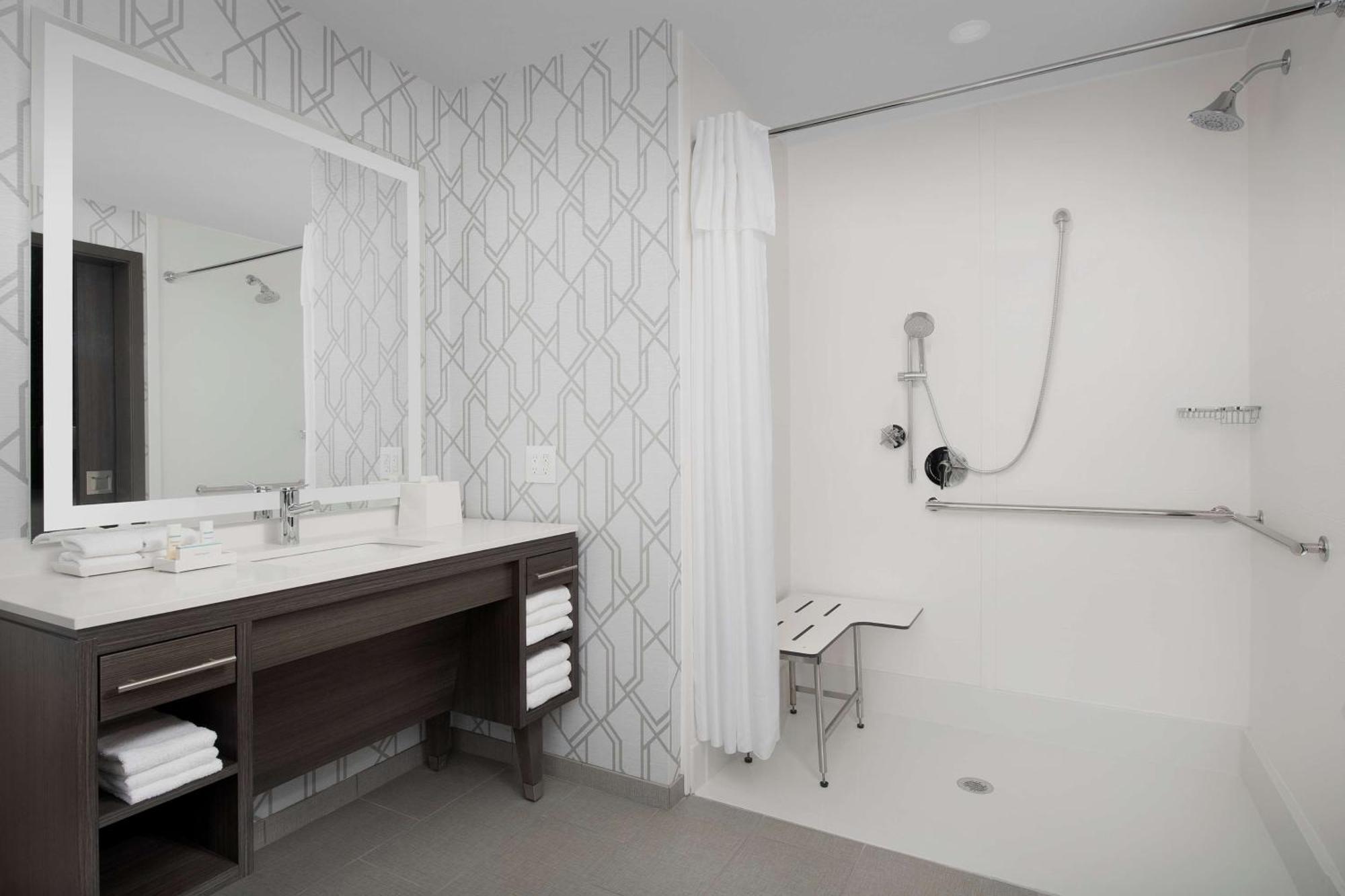 Home2 Suites By Hilton Denver Central Park Exteriör bild